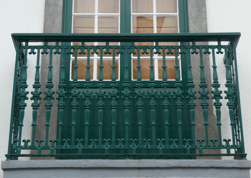 balcony-and-railing-installation-hyde-park-chicago (3).png