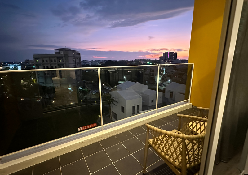 balcony-railing-installation-north-halsted-chicago (10).png