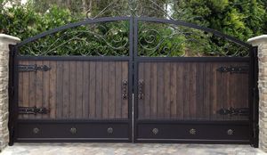 wrought-iron-gate-company-161212-584eda1be7081 (1).jpg