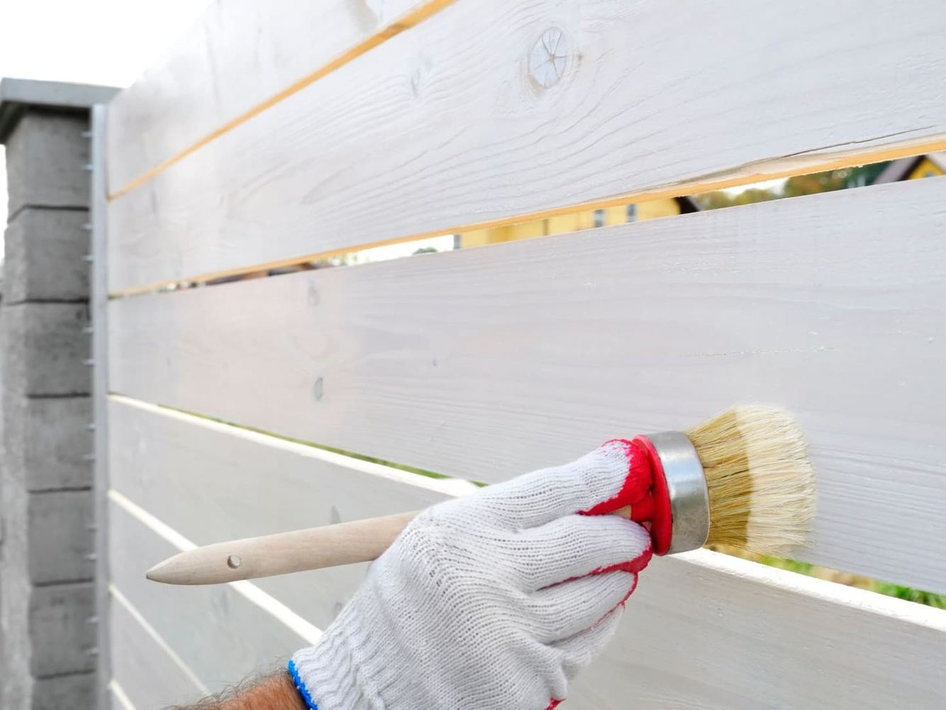 Fence Painting in Old Town, IL