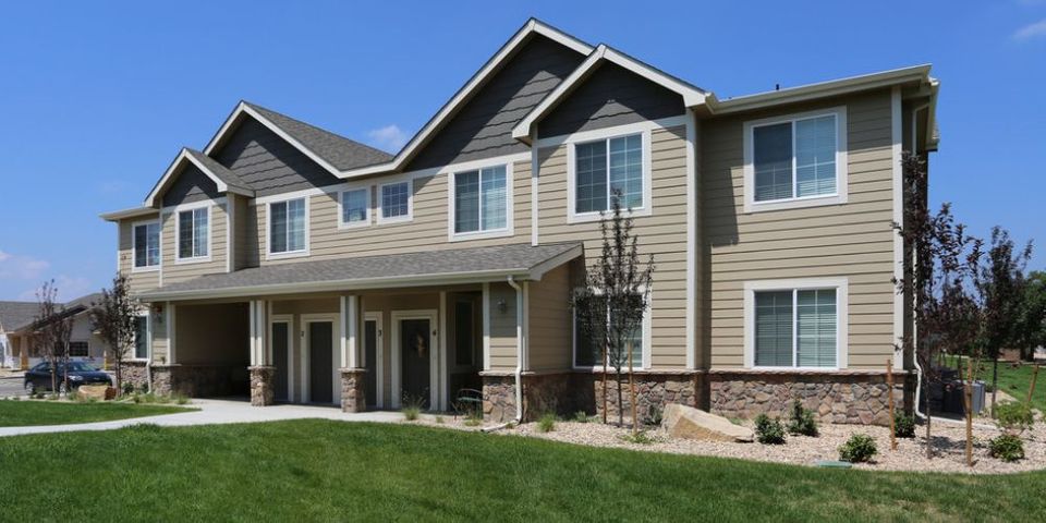 M37093 - Blitz - Why Your Furry Friend Will Love Homestead Apartments .jpg