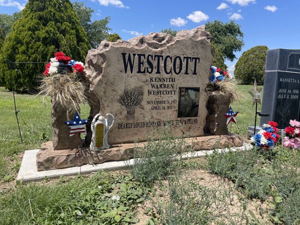 Headstone_Westcott.jpg