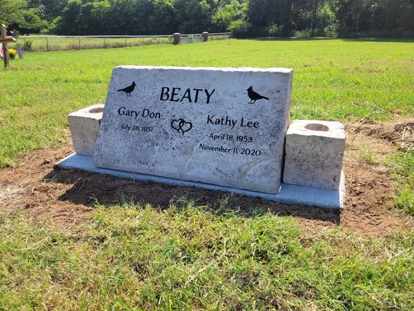 Memorial-bearty.jpg