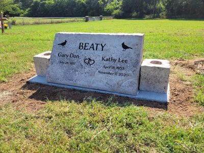 Memorial-bearty.jpg