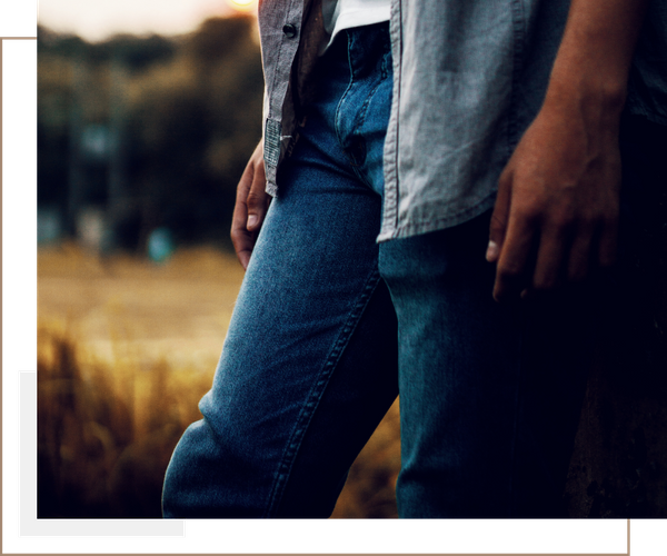 Men's denim pants.