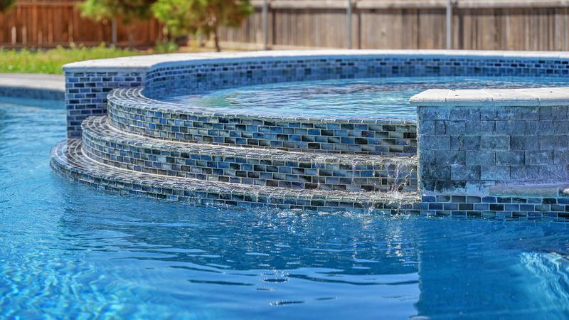 hot tub running into pool 
