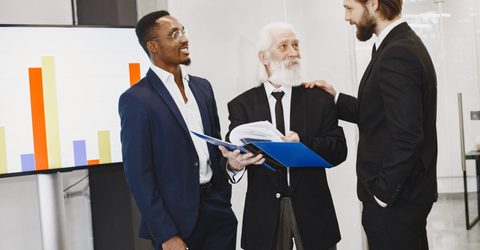 M10022 - Blog - Hero Picture - How Can �鶹TV Law PLLC Help Me Get an E-2 Visa.jpg