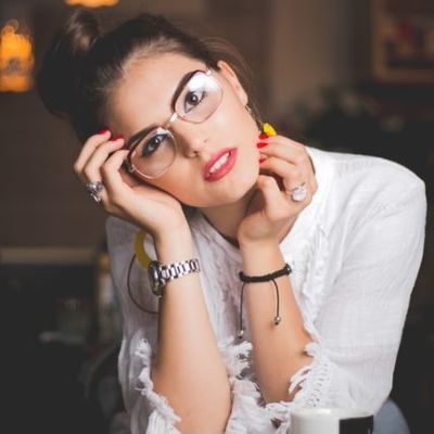 young-woman-wearing-stylish-glasses-640-427x427.jpg
