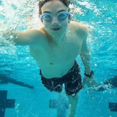 boy-swimming-640-427x427.jpg