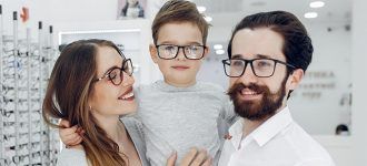 family-wearing-eyeglasses-640-330x150.jpg