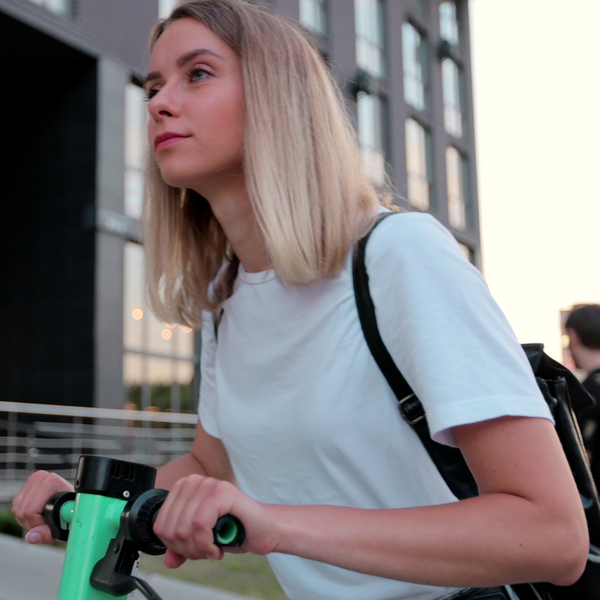 4 Reasons College Students Need an Electric Scooter or eBike1.png