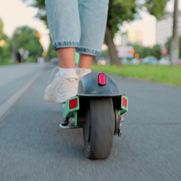 4 Reasons College Students Need an Electric Scooter or eBike3.png