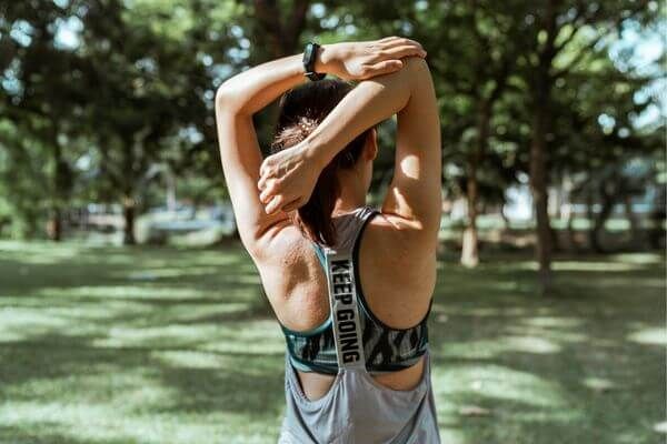 runner stretching