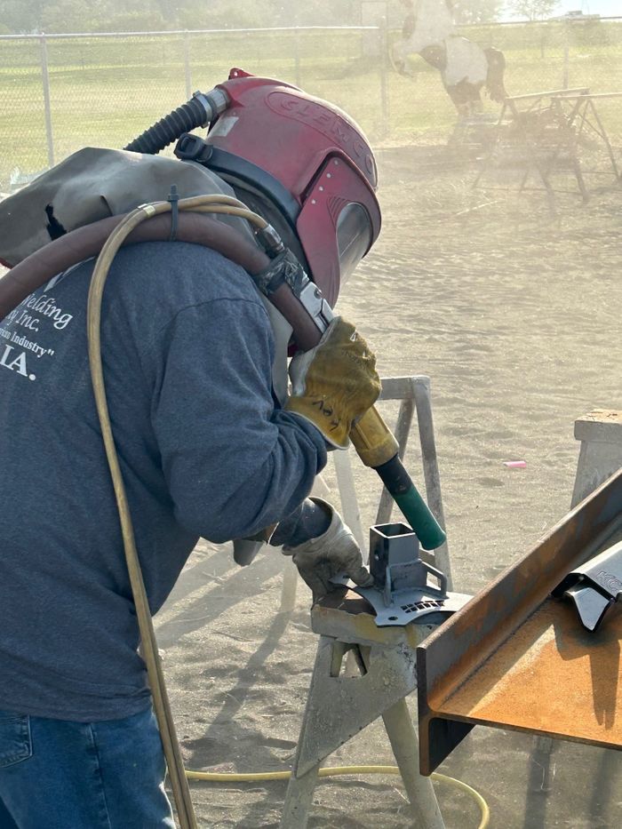 Sandblasting 1.jpg