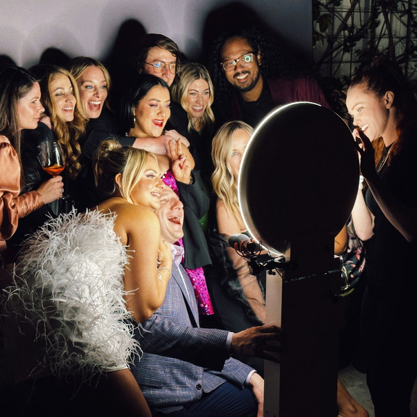 Why Houston Brides Are Saying %E2%80%9CYes%E2%80%9D to the Photobooth - Image 3.jpg