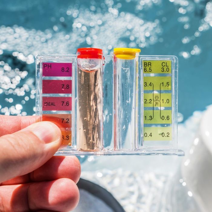 professional pool cleaning Los Angeles County