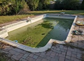 Why-your-Pool-Water-Turns-Green-and-When-to-Call-a-Pool-Service-22-geotagged.jpeg