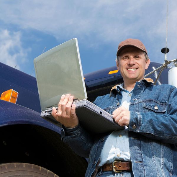 4 Ways The Best Trucking Companies Prepare for Emergencies 4.jpg