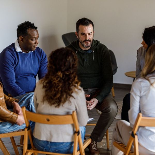 2 Finding the Right Path_ Exploring Types of Therapy for Depression.jpg