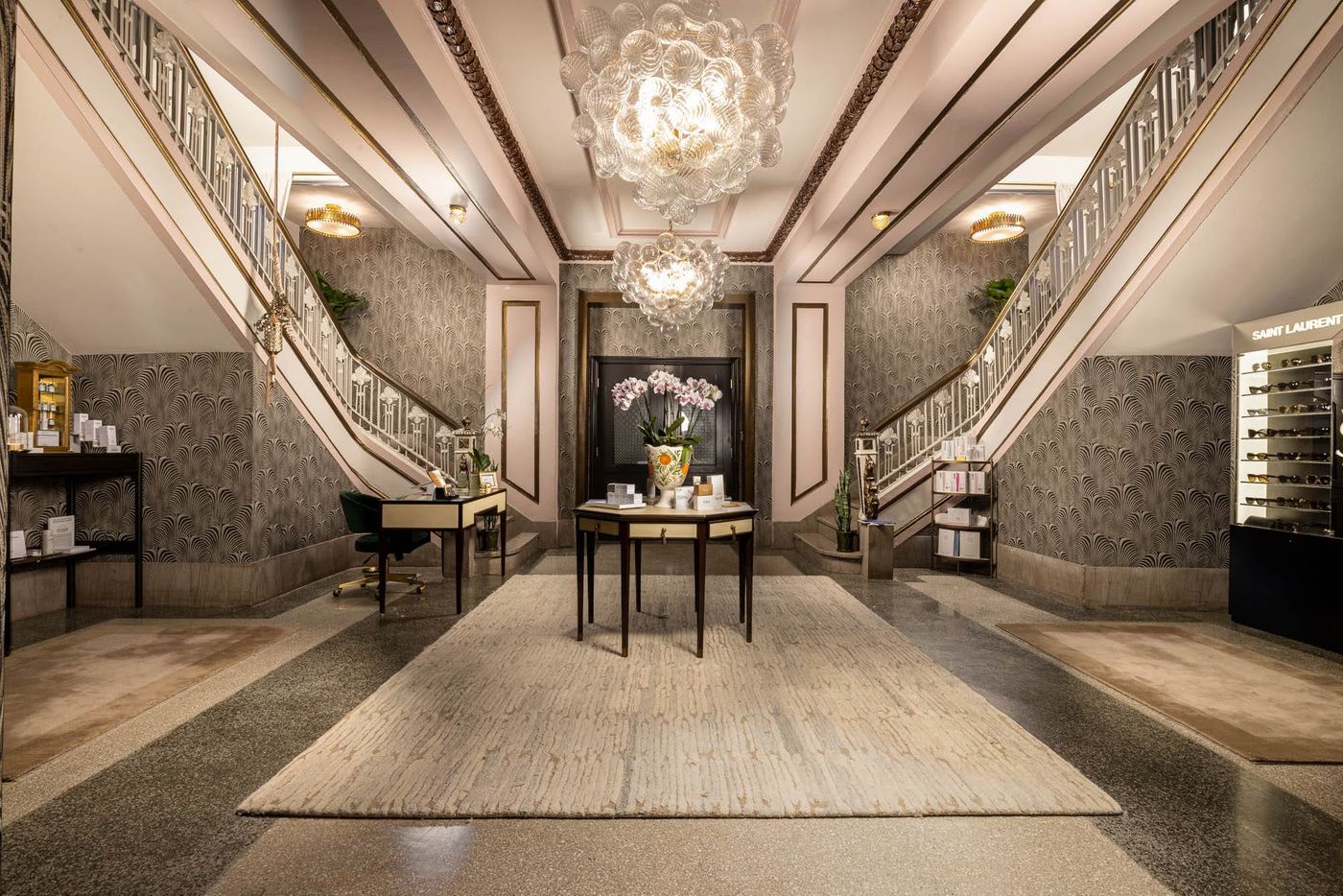 luxury grand stairway 