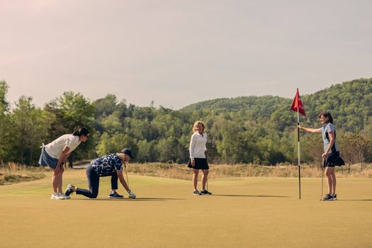 2021-4-27+BLOG+Mountain+Park+Ladies+Golf+-+Cliffs+Living+Magazine+-+Jack+Robert+Photography-9 (1).jpg