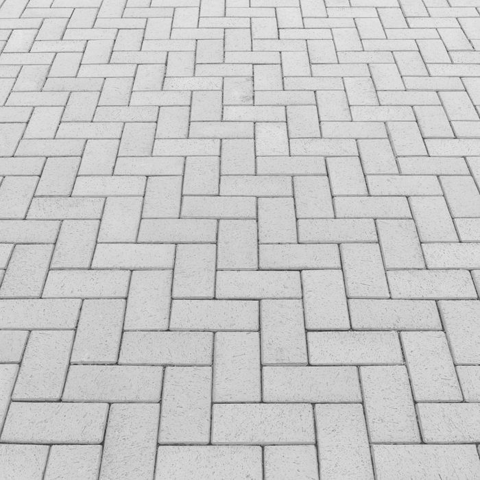 driveway pavers well maintained