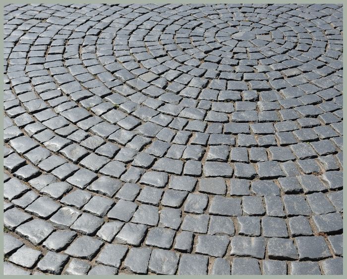 Paver Patterns That Wow_ Creative Ideas for Your Patio - Image 2.jpg