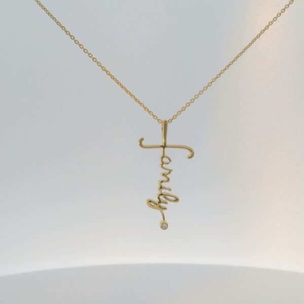 4 Four Unique Necklace Designs to Elevate Your Everyday Look.jpg