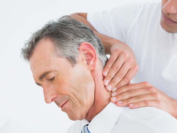 man getting a chiropractic adjustment