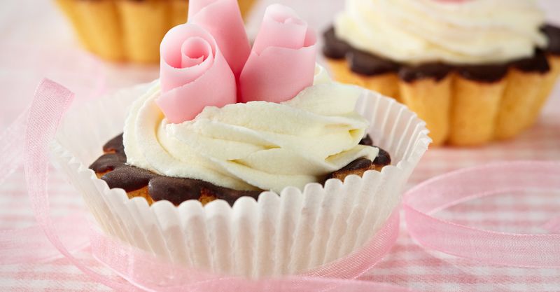 Cupcake with frosting flowers