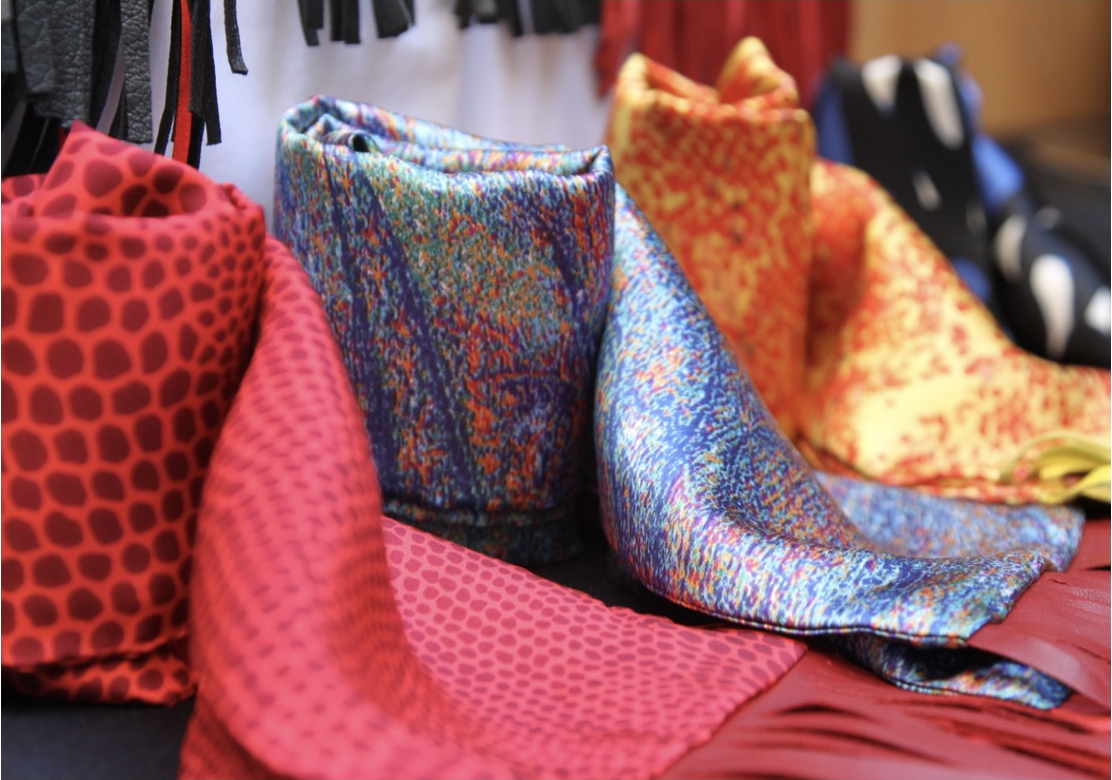 Silk fabrics for high-fashion accessories