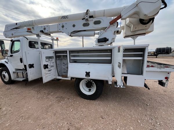 2019 Bucket Truck 9.jpg