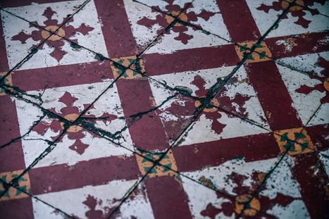 classical-maroon-floor-tiles-cracked-and-damaged-i-2021-08-29-14-19-20-utc_orig.jpg