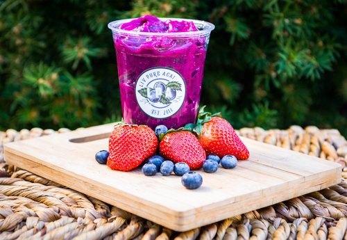 Luscious Berry Acai Bowl – Life of the Party Always!