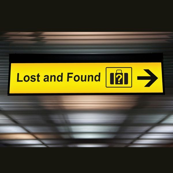 Lost and found wayfinding sign A Guide to Elevating Customer Journeys with Custom Wayfinding Signs-1.jpg