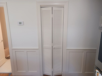 Trim painting is the highlight in every room making the room pop with elegance imgi_56_pastprojects5.jpg