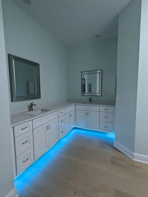 This beautiful bathroom renovation was in Port St Lucie on Via Lago imgi_71_pastprojects12-1920w.jpg