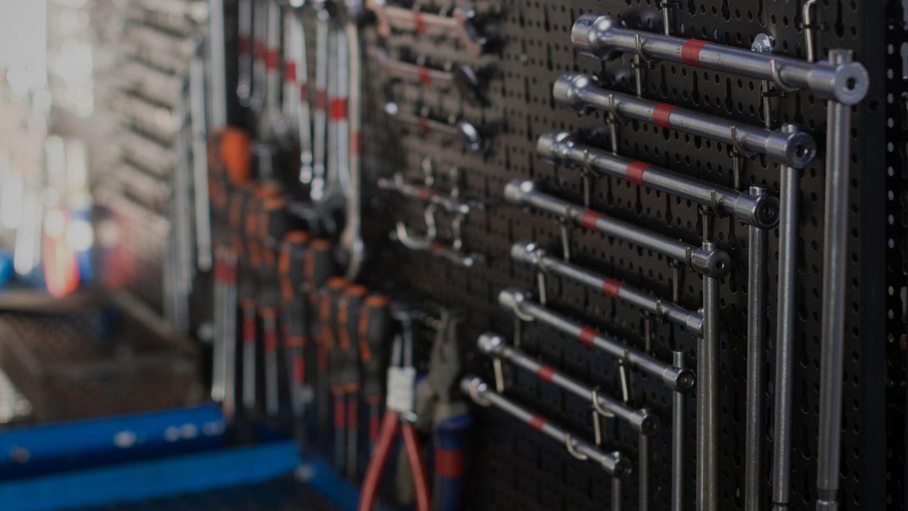 mechanics garage tools