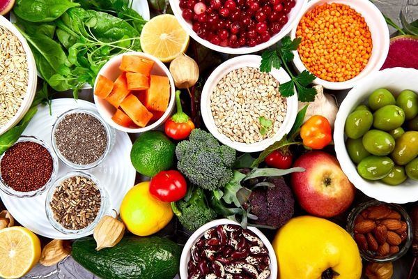 HOLISTIC NUTRITION