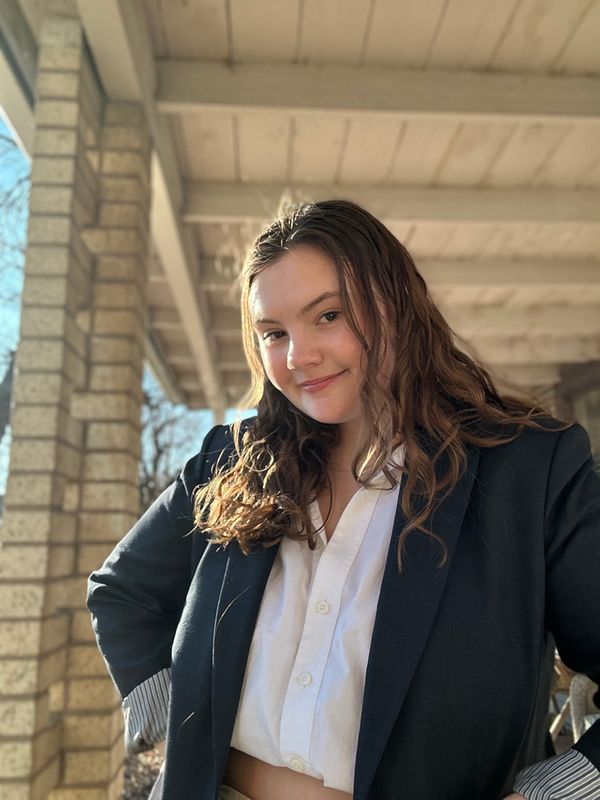 headshot vertical.jpeg