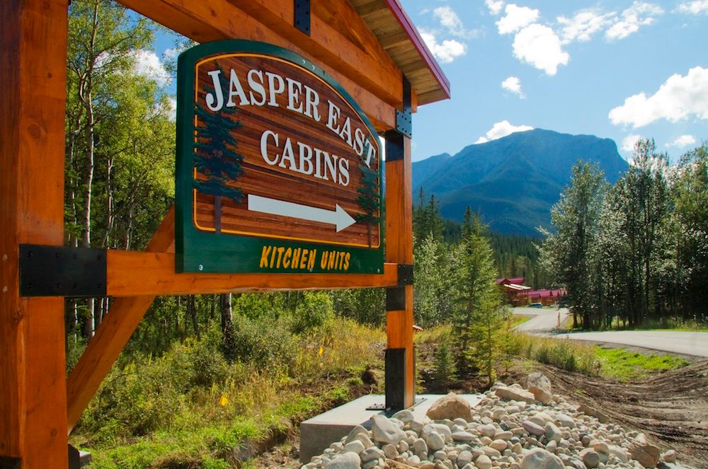jasper east cabins sign