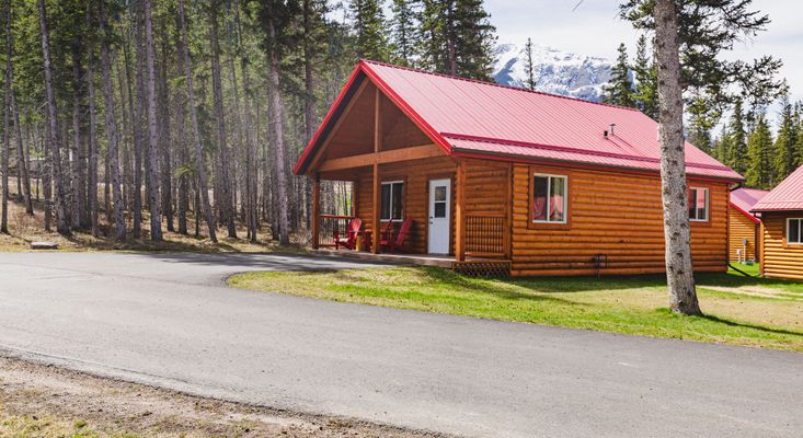 _The Benefits of Off-Season Cabin Rentalsheader (1).jpg