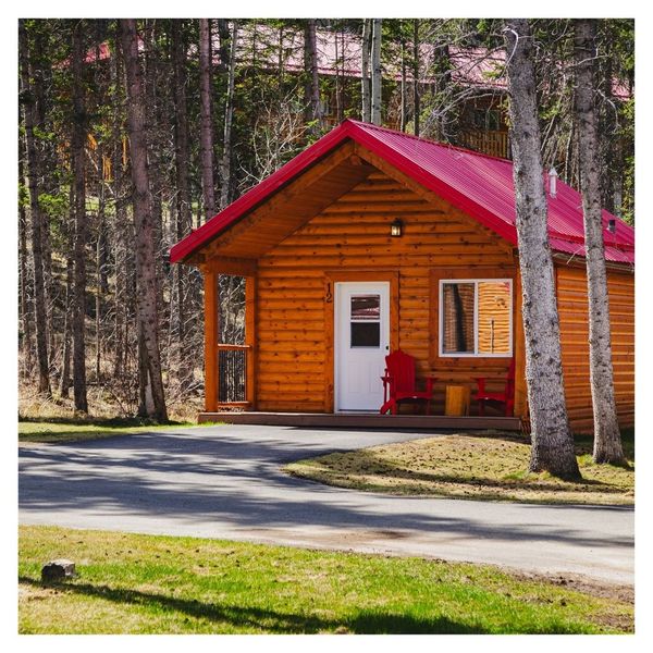 Jasper East cabin exterior