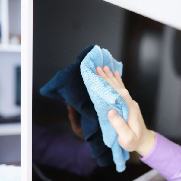 cleaning appliance surface