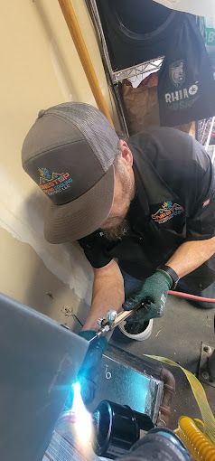 Worker Onestop heating cooling electric llc.jpg