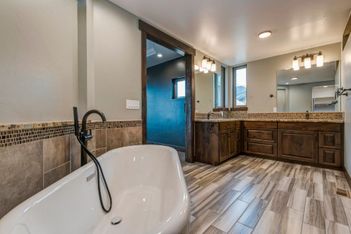 Master Bathroom 6.jpg