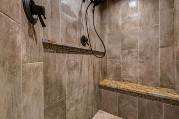 Master Bathroom 3Master Bathroom 4.jpg