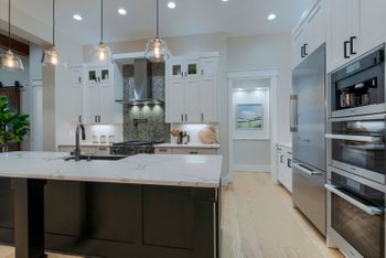 Kitchen 4.jpg