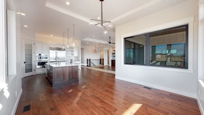 10 - Dining area.jpg