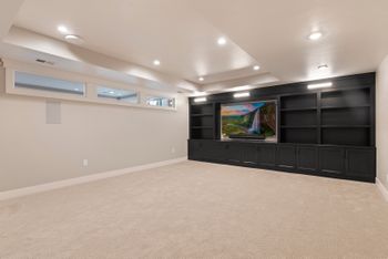 21-print-4392 Grand Park Dr 21.jpg